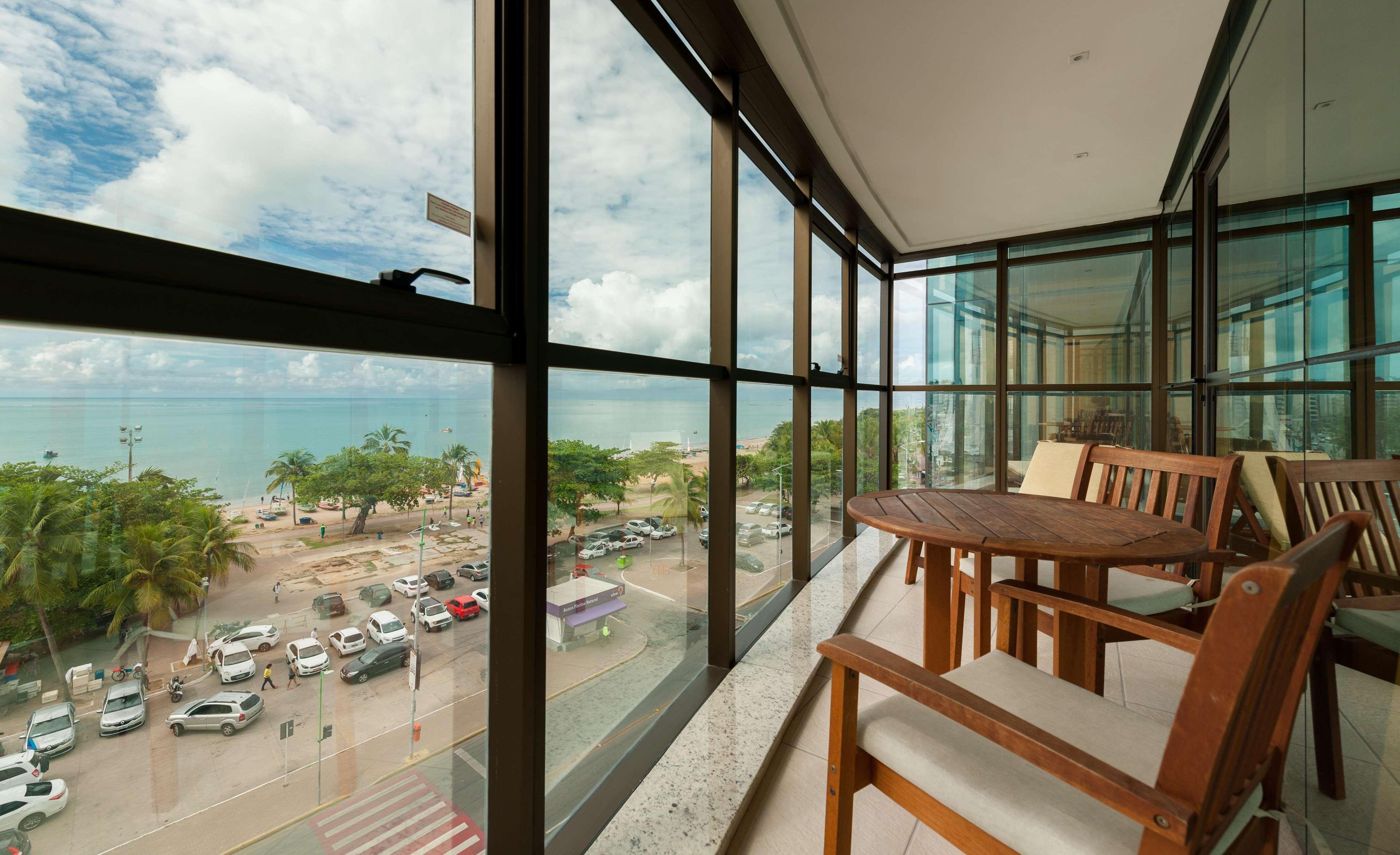 Best Western Premier Maceio Екстер'єр фото A view of the beach from a hotel in Natal