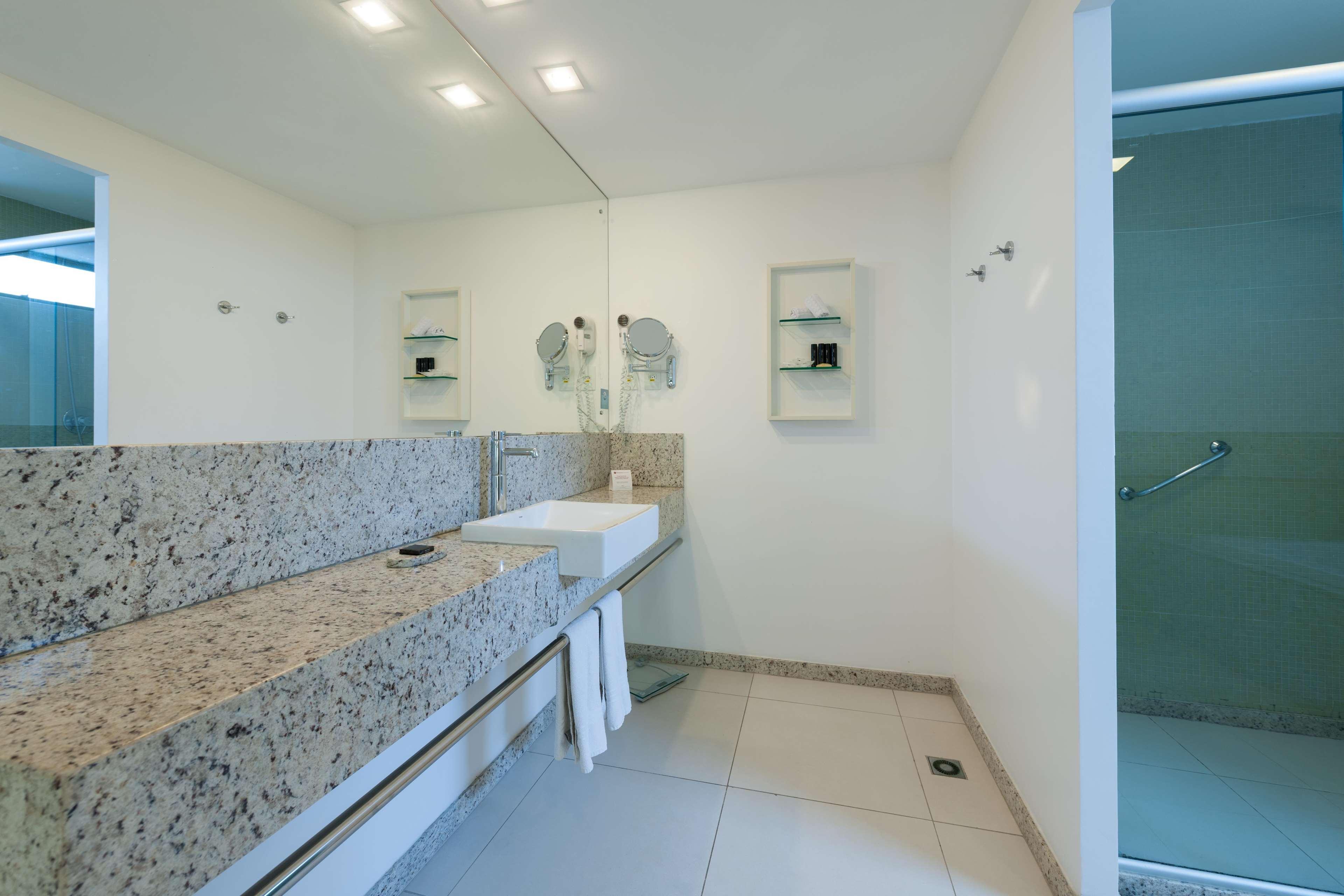 Best Western Premier Maceio Екстер'єр фото Bathroom