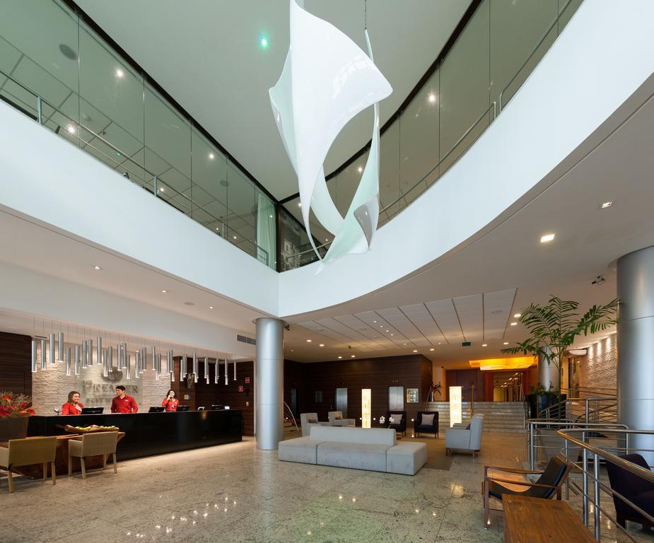 Best Western Premier Maceio Екстер'єр фото The lobby of the hotel
